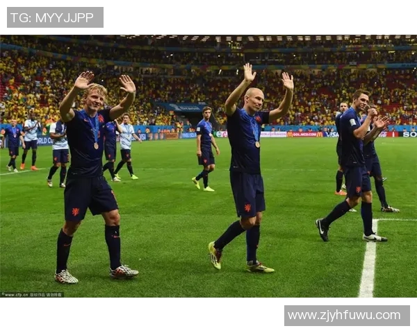 荷兰队首发名单曝光，英格兰球迷担心斯特林防守太弱！